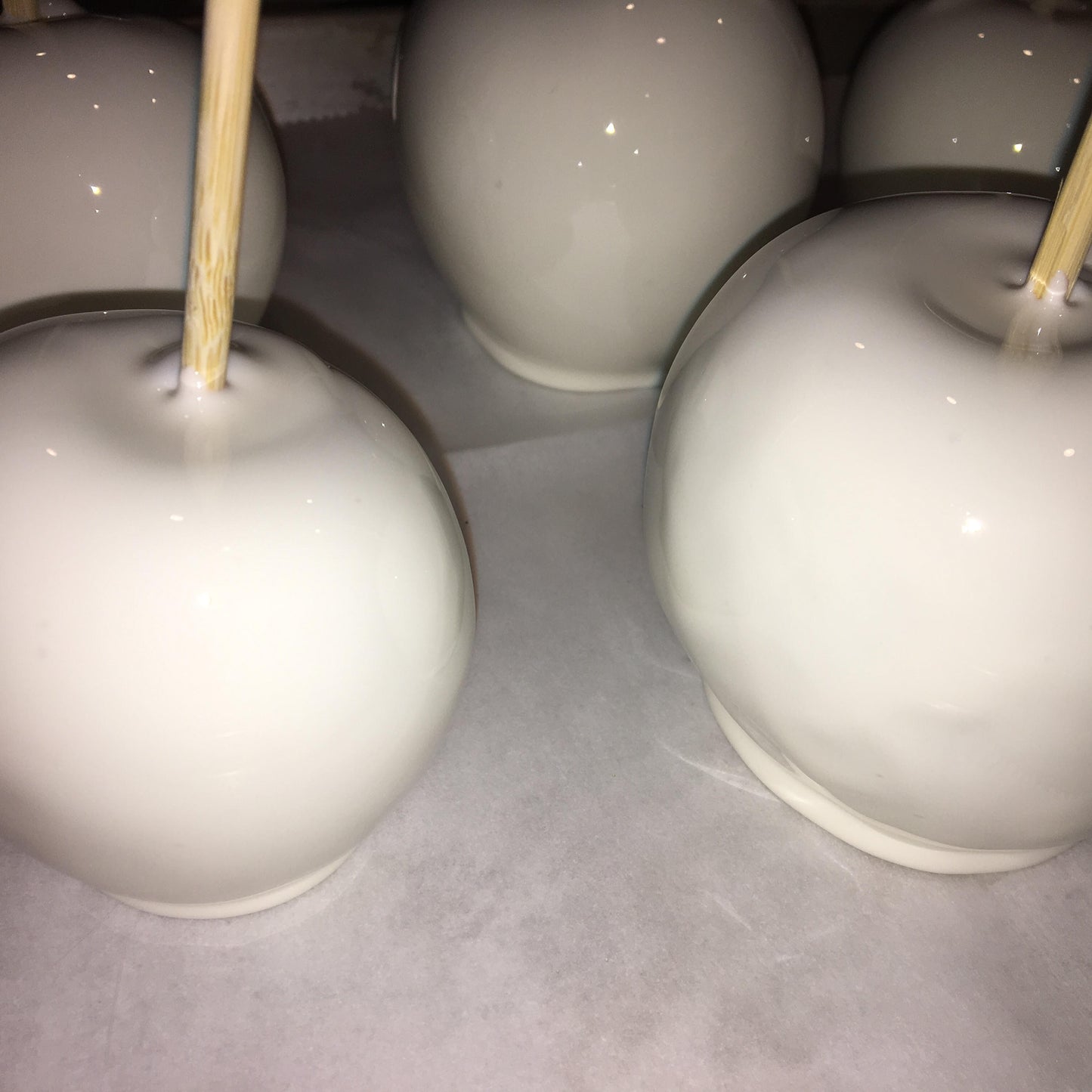 1 DOZEN Flavored/Colored Candy Apple